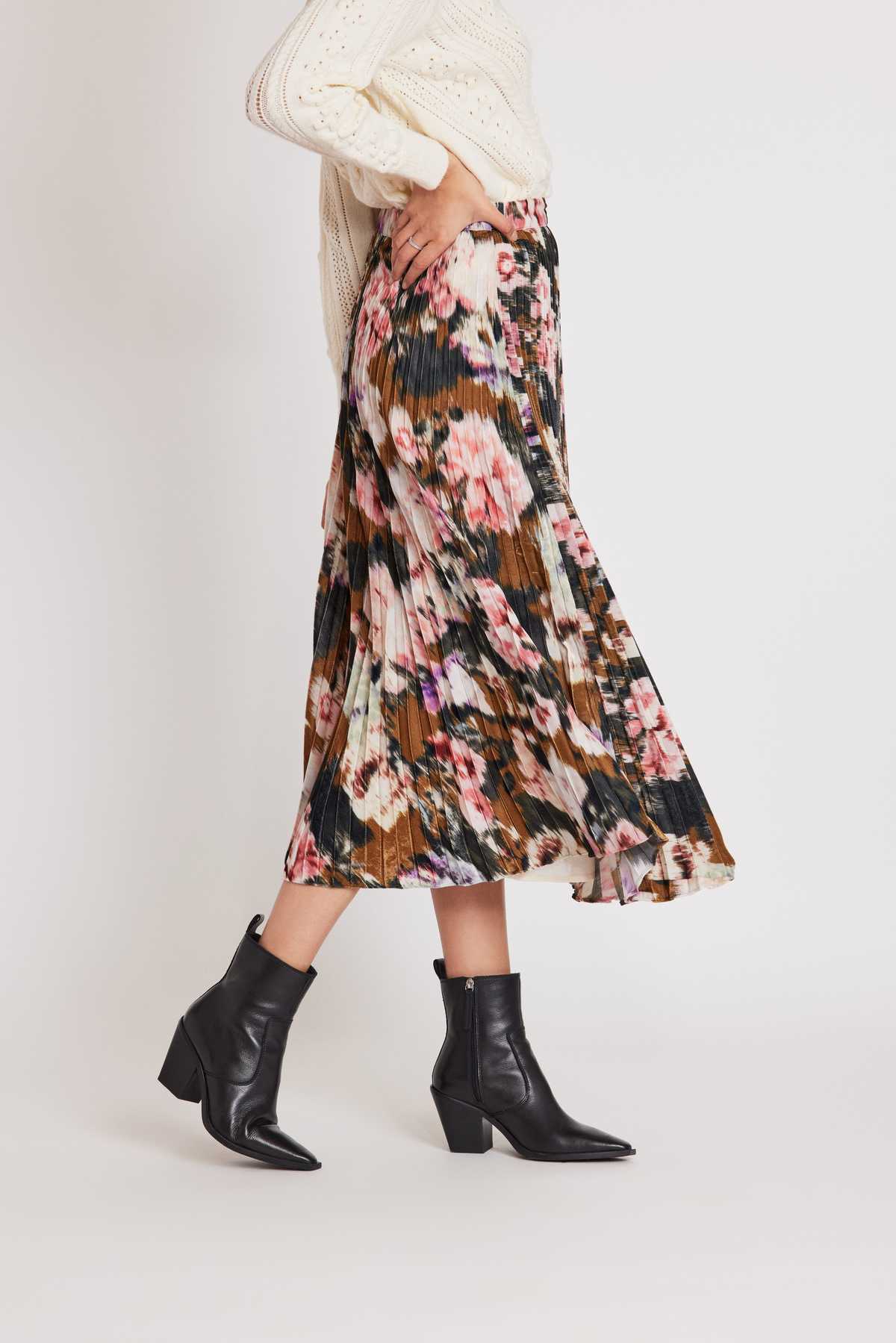 HAVANA pleated and printed midi skirt